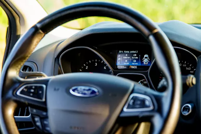 FORD Focus Titanium