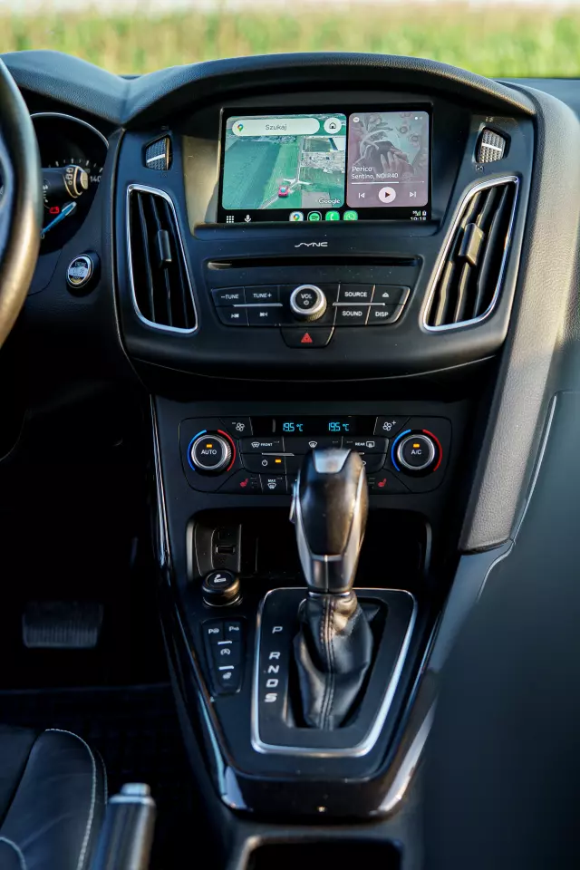 FORD Focus Titanium
