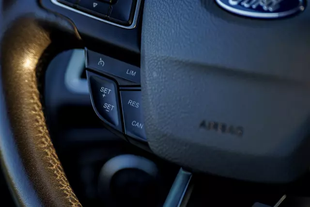 FORD Focus Titanium