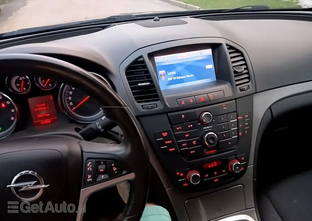 OPEL Insignia 1.8 Design Edition