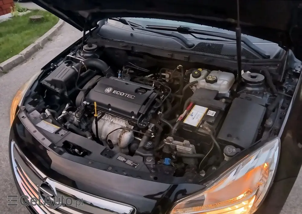 OPEL Insignia 1.8 Design Edition