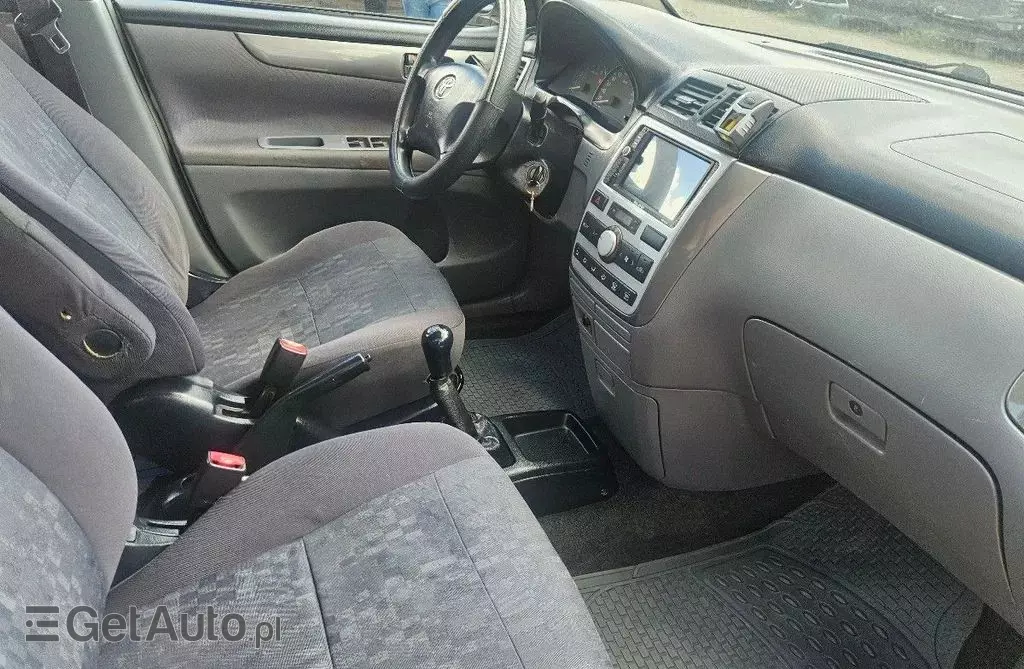 TOYOTA Avensis Verso 