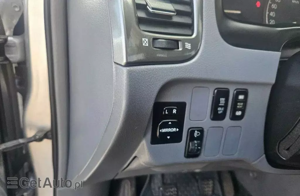 TOYOTA Avensis Verso 