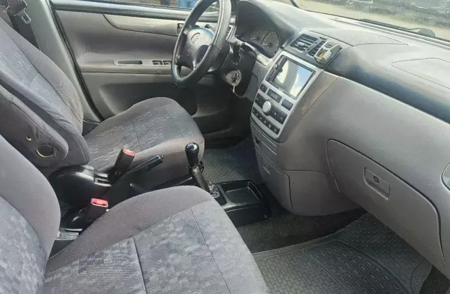 TOYOTA Avensis Verso 