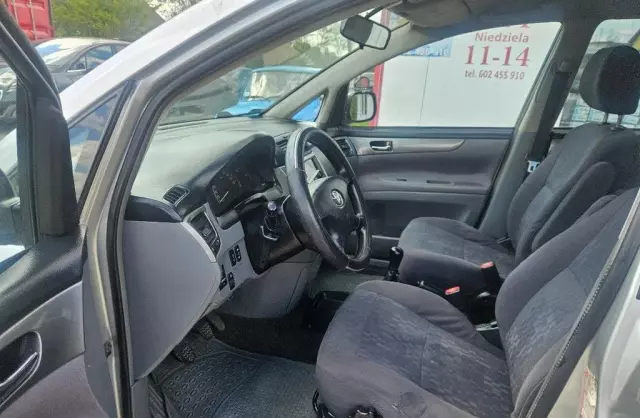 TOYOTA Avensis Verso 