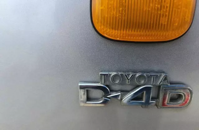 TOYOTA Avensis Verso 