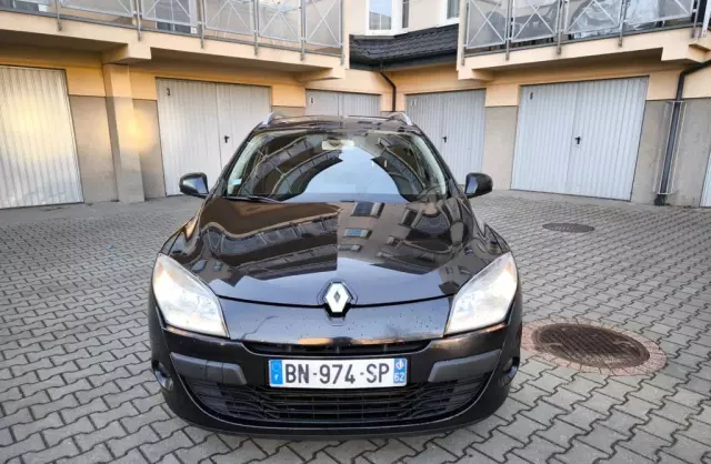 RENAULT Megane 