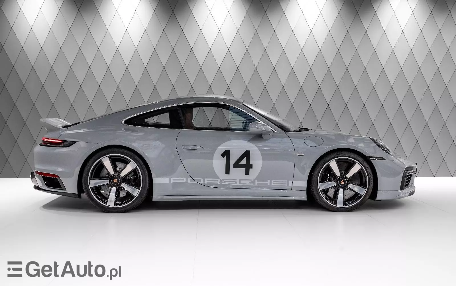 PORSCHE 911 Sport Classic