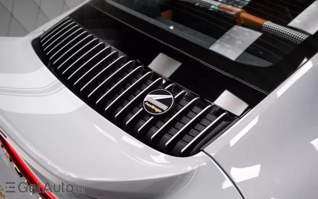 PORSCHE 911 Sport Classic