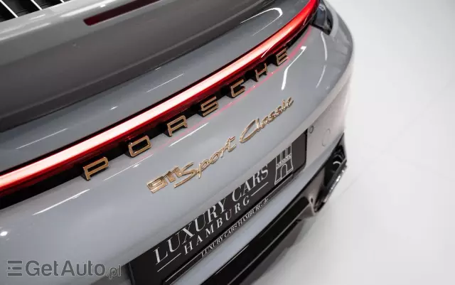 PORSCHE 911 Sport Classic