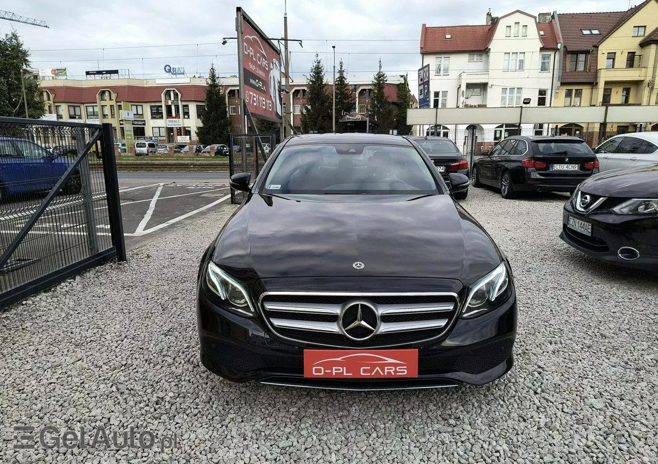 MERCEDES-BENZ Klasa E 400 4-Matic 9G-TRONIC