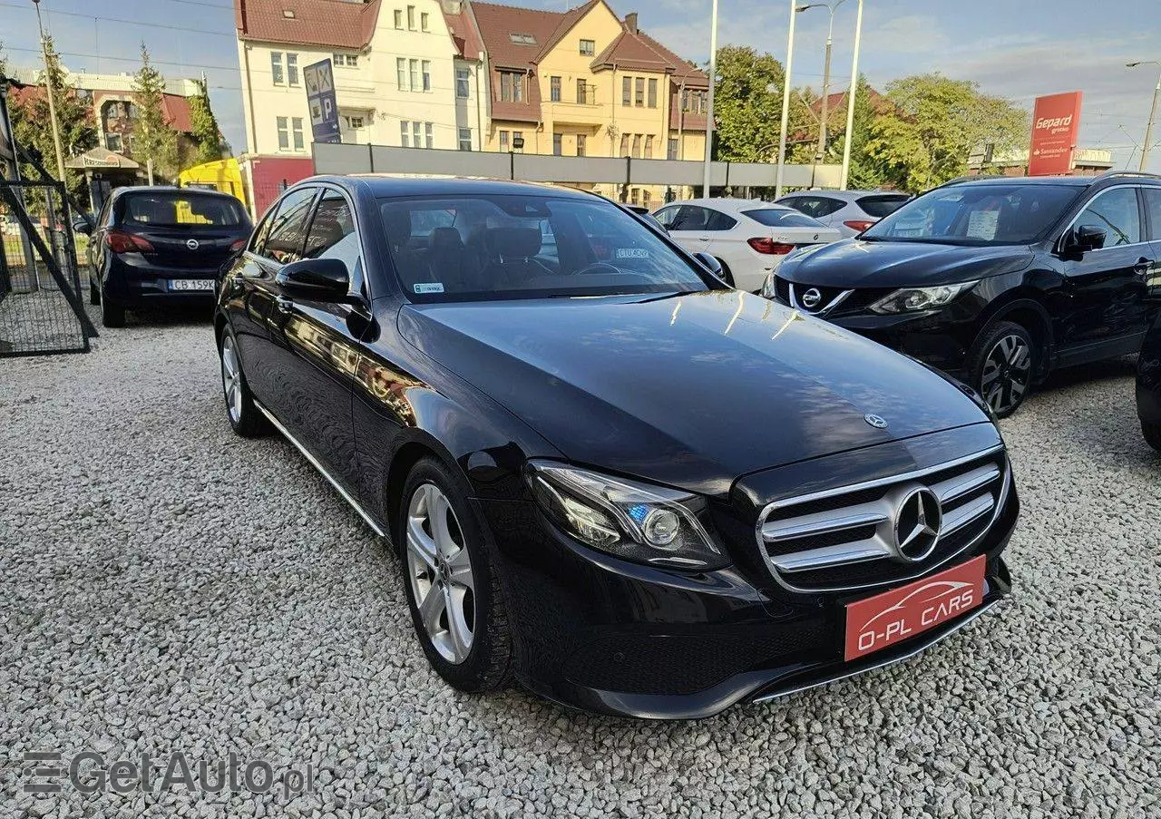 MERCEDES-BENZ Klasa E 400 4-Matic 9G-TRONIC