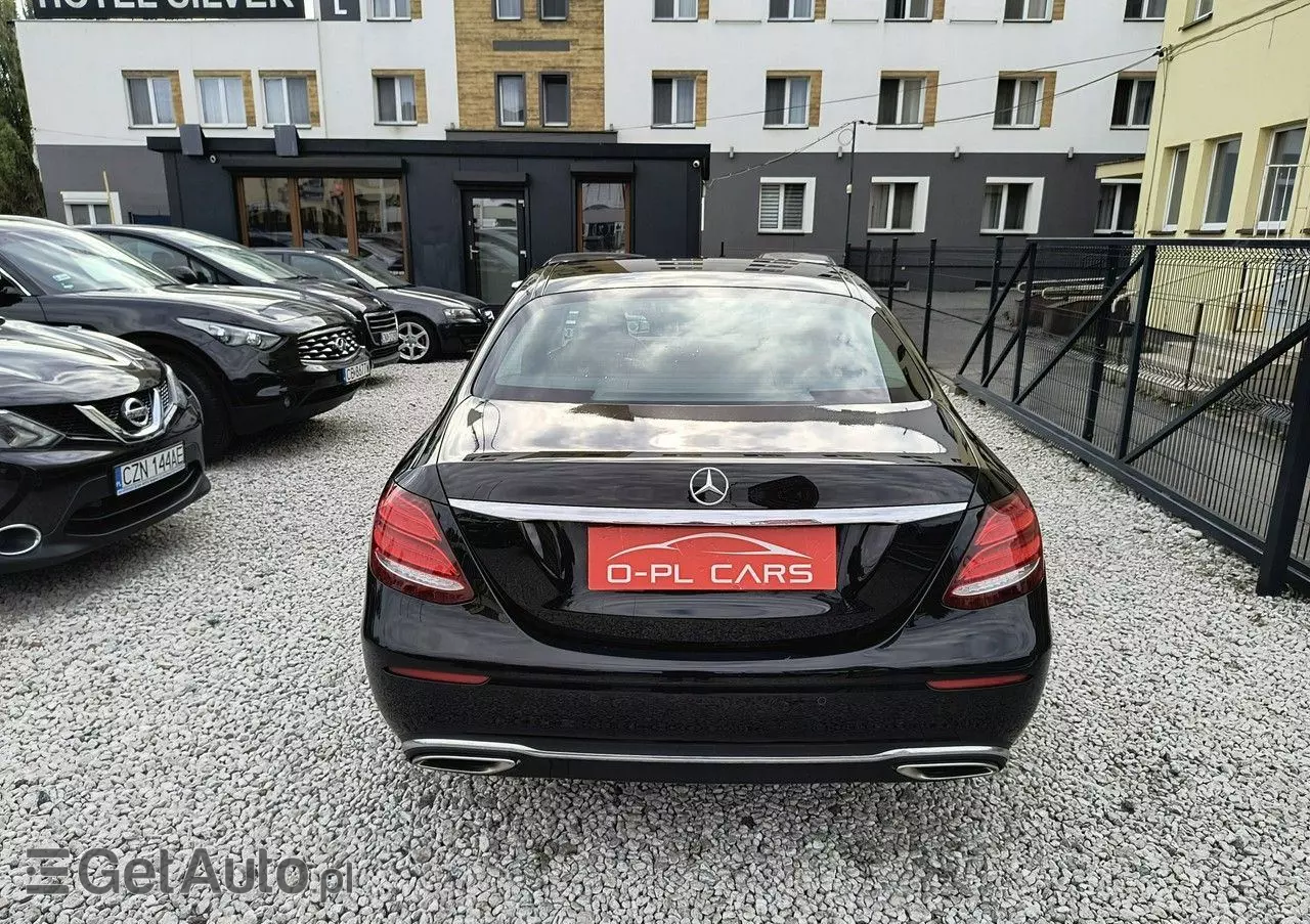 MERCEDES-BENZ Klasa E 400 4-Matic 9G-TRONIC