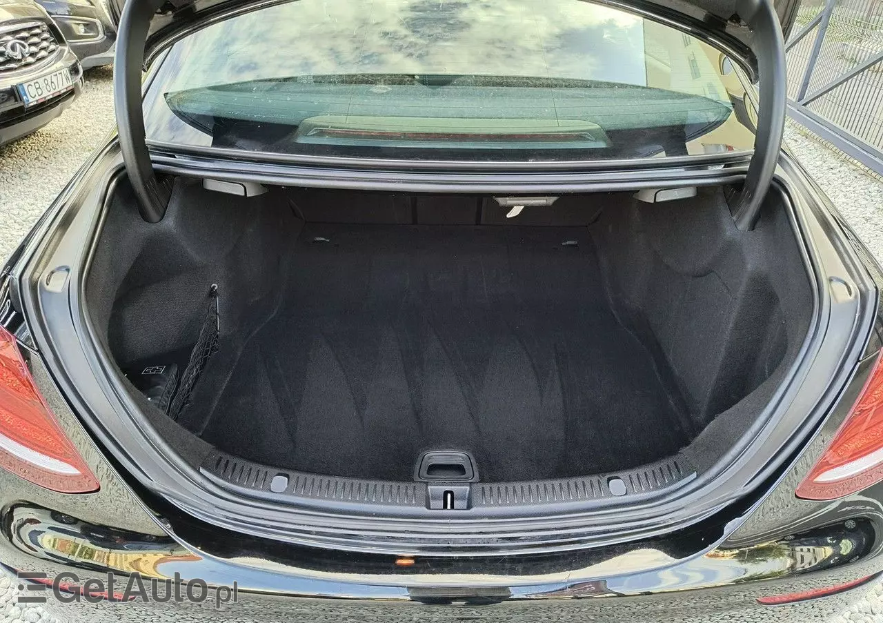 MERCEDES-BENZ Klasa E 400 4-Matic 9G-TRONIC