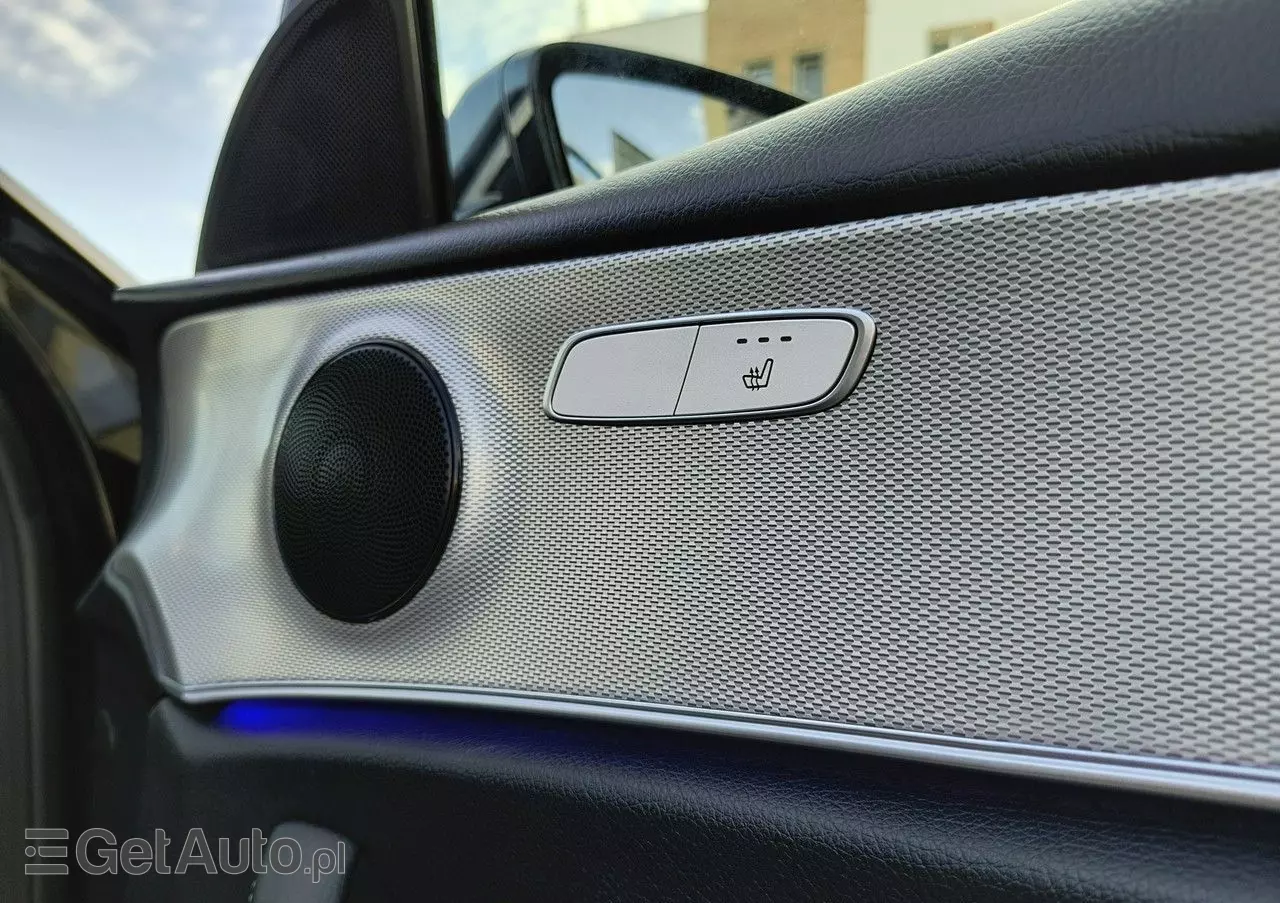 MERCEDES-BENZ Klasa E 400 4-Matic 9G-TRONIC