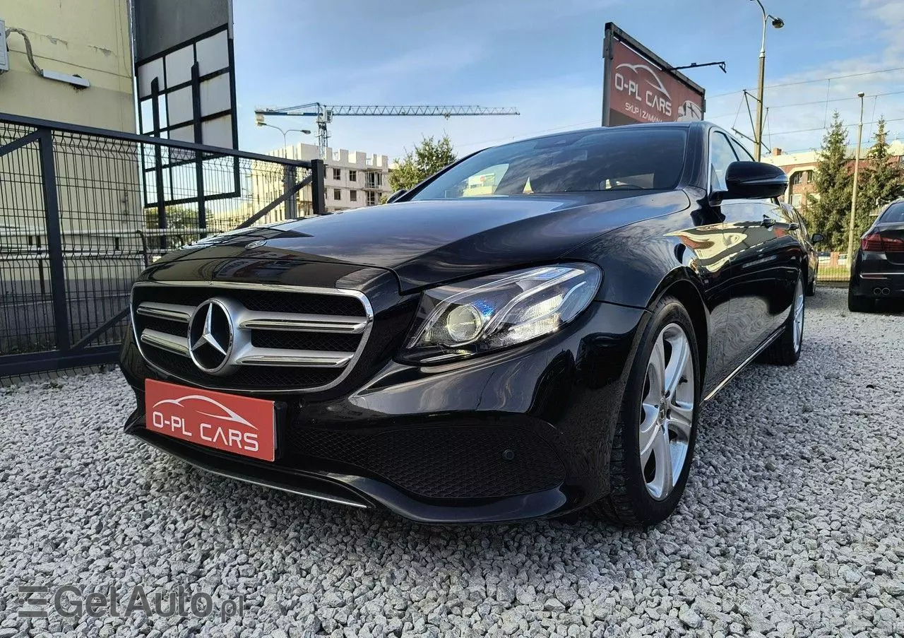 MERCEDES-BENZ Klasa E 400 4-Matic 9G-TRONIC