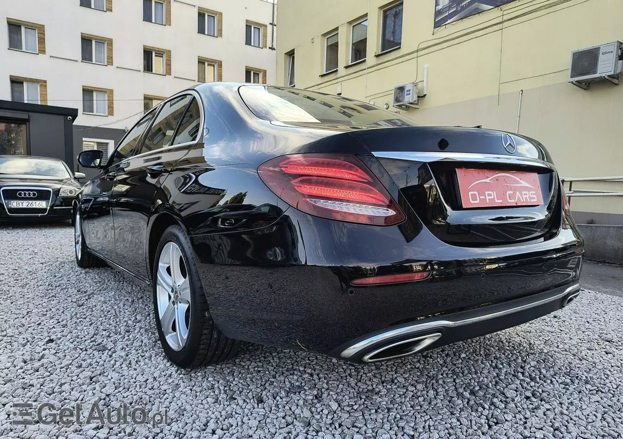 MERCEDES-BENZ Klasa E 400 4-Matic 9G-TRONIC