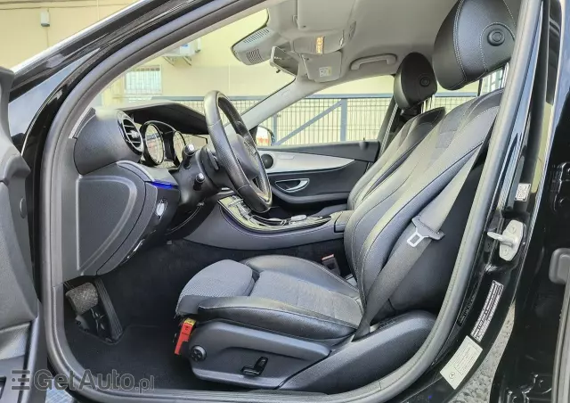 MERCEDES-BENZ Klasa E 400 4-Matic 9G-TRONIC