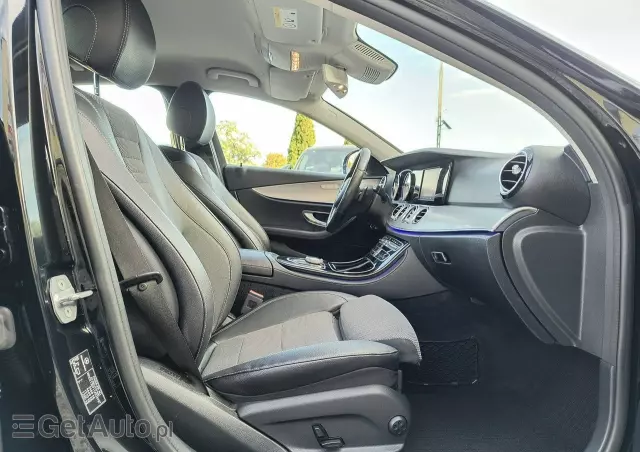 MERCEDES-BENZ Klasa E 400 4-Matic 9G-TRONIC