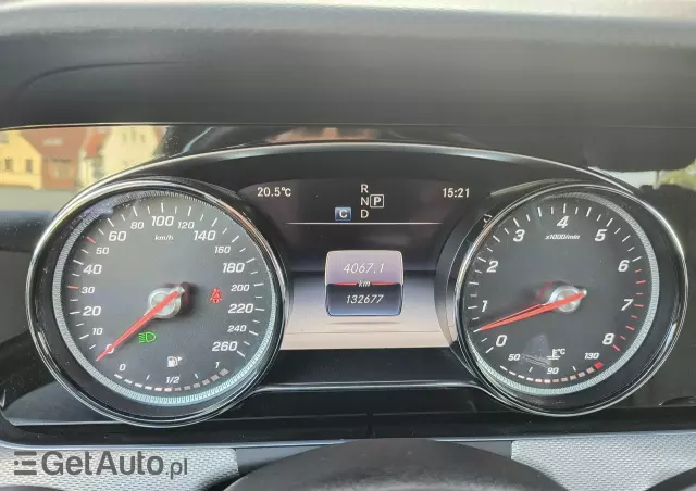 MERCEDES-BENZ Klasa E 400 4-Matic 9G-TRONIC