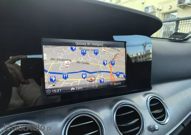 MERCEDES-BENZ Klasa E 400 4-Matic 9G-TRONIC