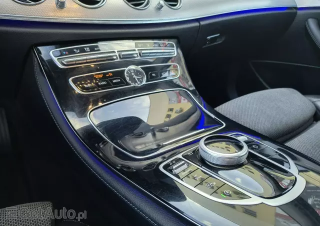 MERCEDES-BENZ Klasa E 400 4-Matic 9G-TRONIC