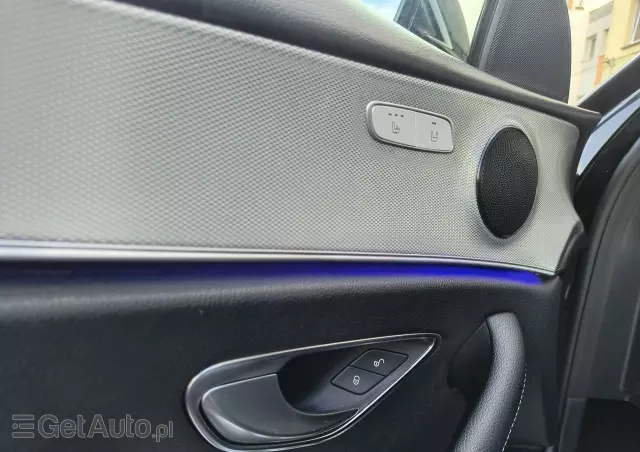 MERCEDES-BENZ Klasa E 400 4-Matic 9G-TRONIC