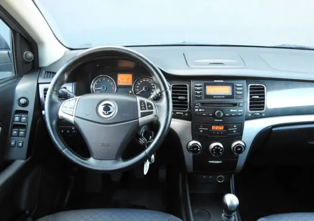 SSANGYONG/KGM Korando 2.0 2WD Quartz