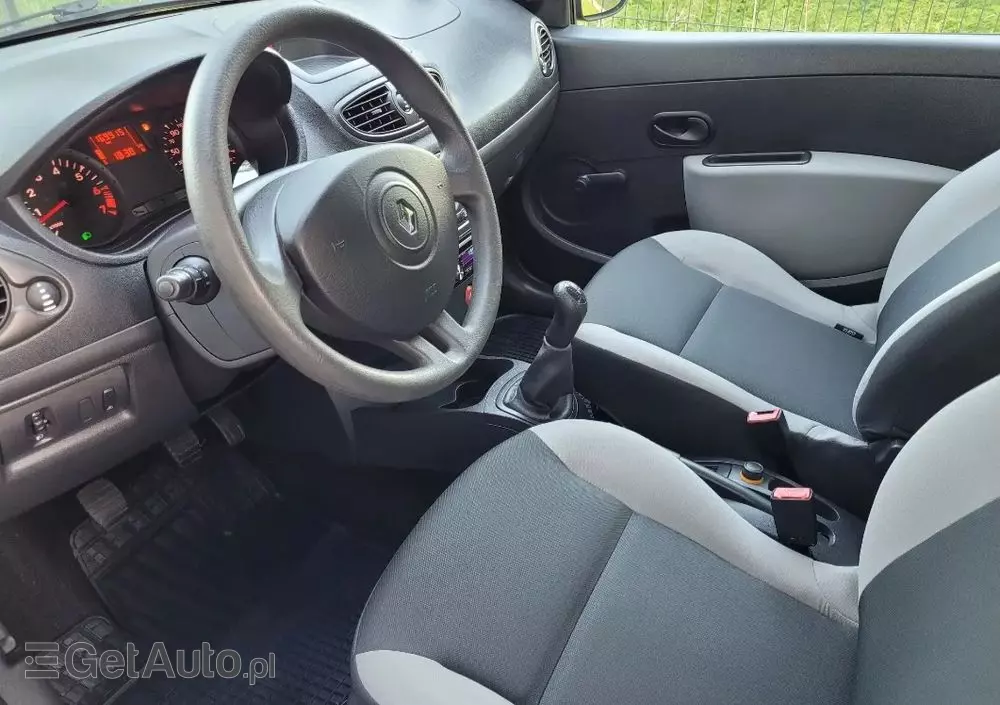 RENAULT Clio 1.2 16V 75 Expression