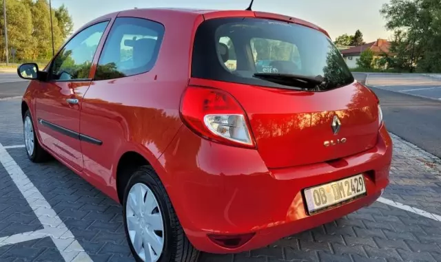 RENAULT Clio 1.2 16V 75 Expression