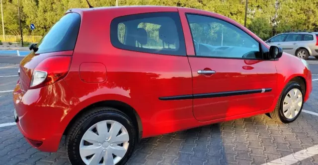 RENAULT Clio 1.2 16V 75 Expression