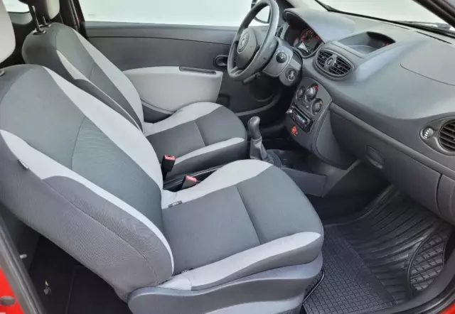 RENAULT Clio 1.2 16V 75 Expression