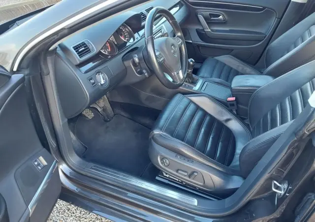 VOLKSWAGEN CC 