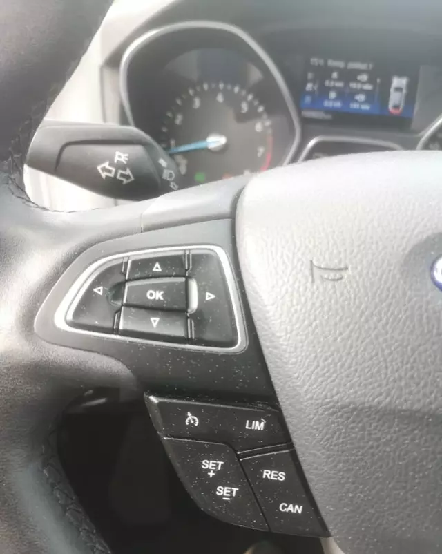 FORD Focus 1.0 EcoBoost Active Business