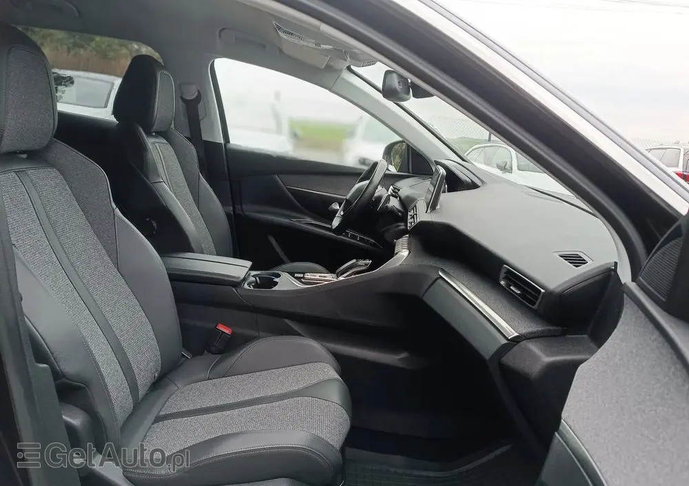 PEUGEOT 3008 1.2 PureTech GPF Allure S&S EAT8