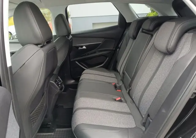 PEUGEOT 3008 1.2 PureTech GPF Allure S&S EAT8