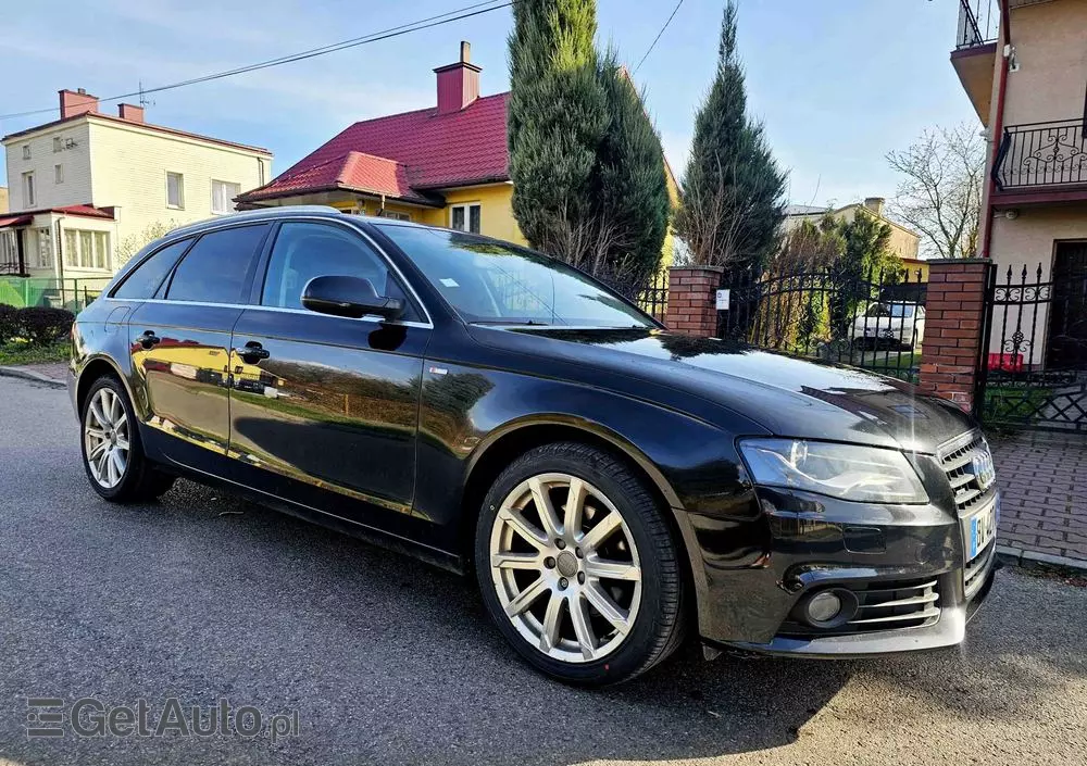 AUDI A4 Avant 2.0 TDI DPF quattro S line Sportpaket (plus)