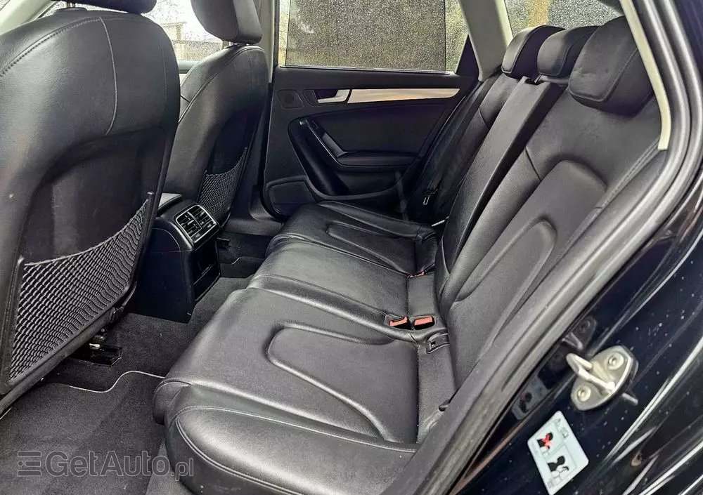 AUDI A4 Avant 2.0 TDI DPF quattro S line Sportpaket (plus)