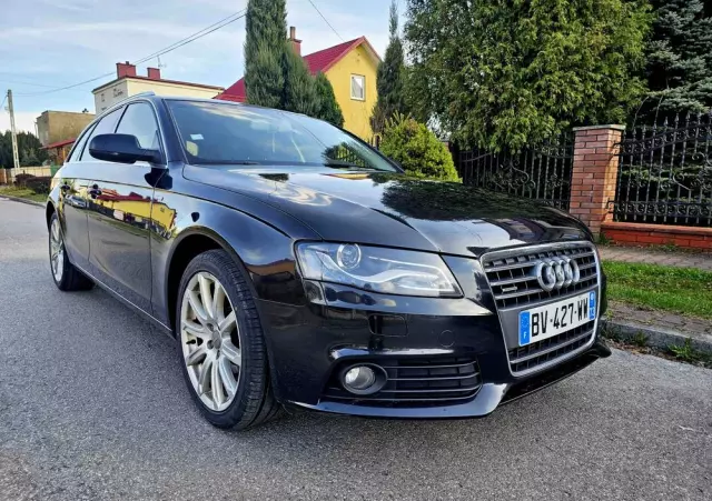 AUDI A4 Avant 2.0 TDI DPF quattro S line Sportpaket (plus)