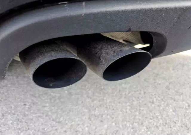 AUDI A4 Avant 2.0 TDI DPF quattro S line Sportpaket (plus)