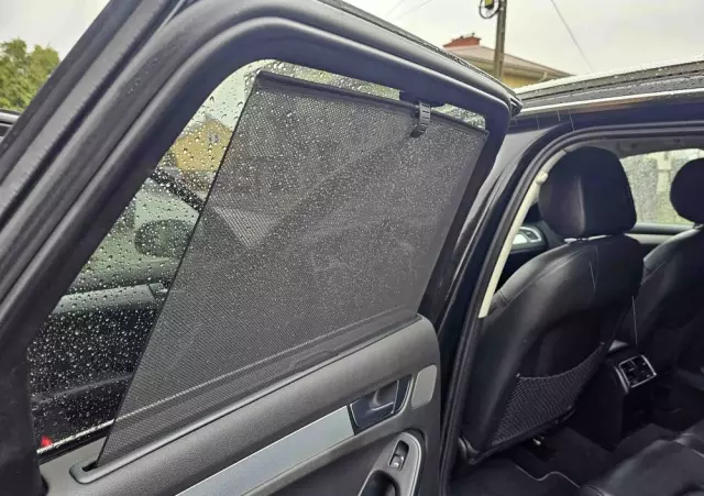 AUDI A4 Avant 2.0 TDI DPF quattro S line Sportpaket (plus)