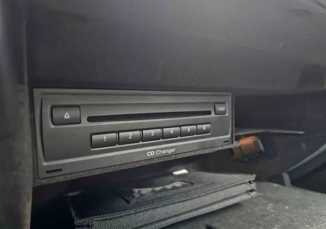 AUDI A4 Avant 2.0 TDI DPF quattro S line Sportpaket (plus)