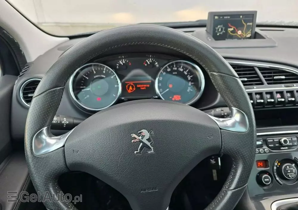 PEUGEOT 3008 1.6 THP Allure