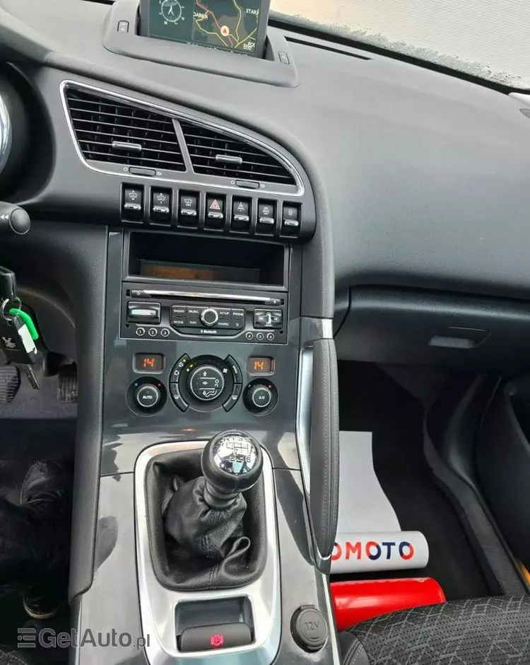 PEUGEOT 3008 1.6 THP Allure