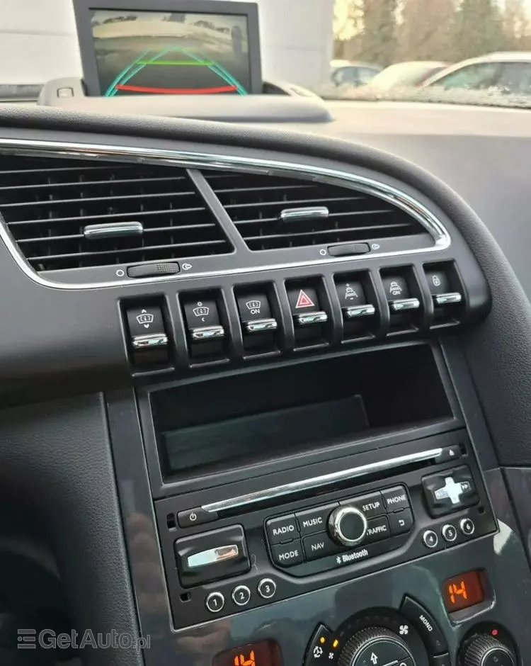 PEUGEOT 3008 1.6 THP Allure