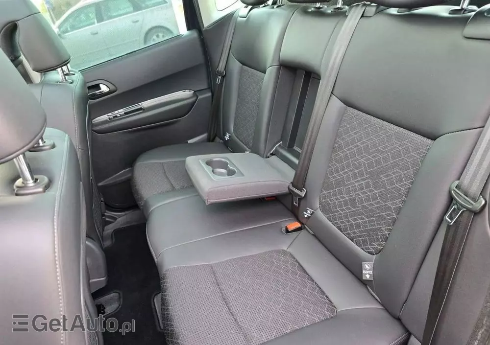 PEUGEOT 3008 1.6 THP Allure