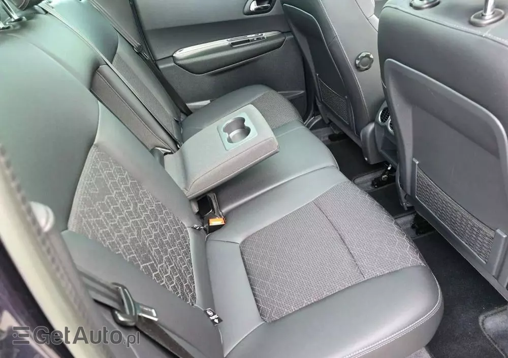 PEUGEOT 3008 1.6 THP Allure