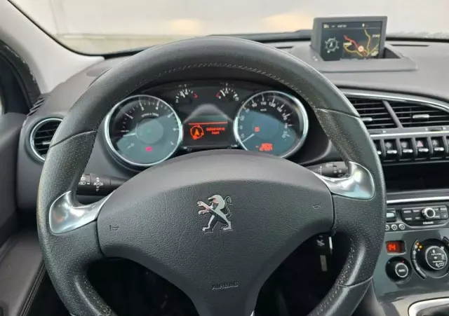 PEUGEOT 3008 1.6 THP Allure