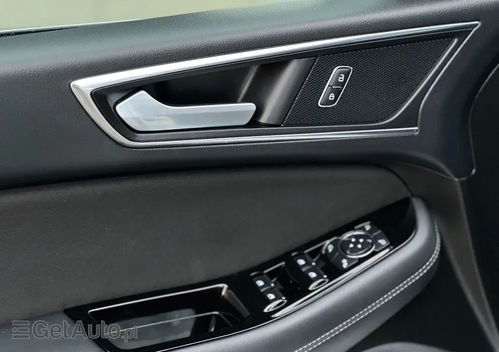 FORD S-Max 2.0 TDCi Titanium PowerShift