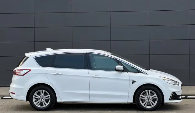 FORD S-Max 2.0 TDCi Titanium PowerShift